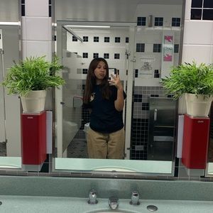 Meet your Posher, Illy